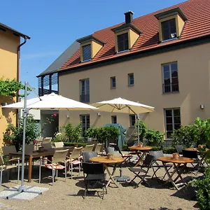https://hotel-weinblatt.com-bavaria.com
